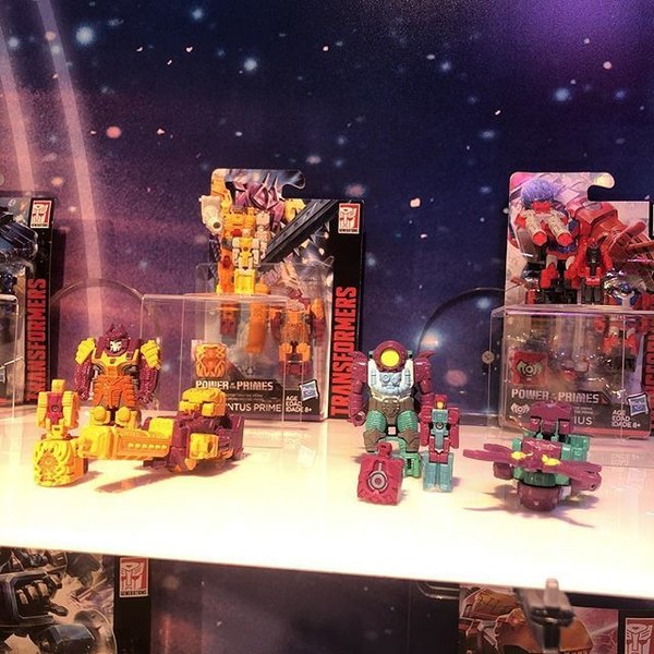 Toy Fair 2018   PREDAKING REVEALED   Generations Power Of The Primes Showroom Photos 05 (48 of 194)